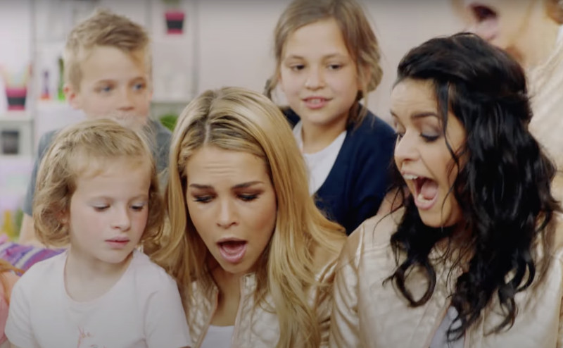 K3 plooit alweer voor woke