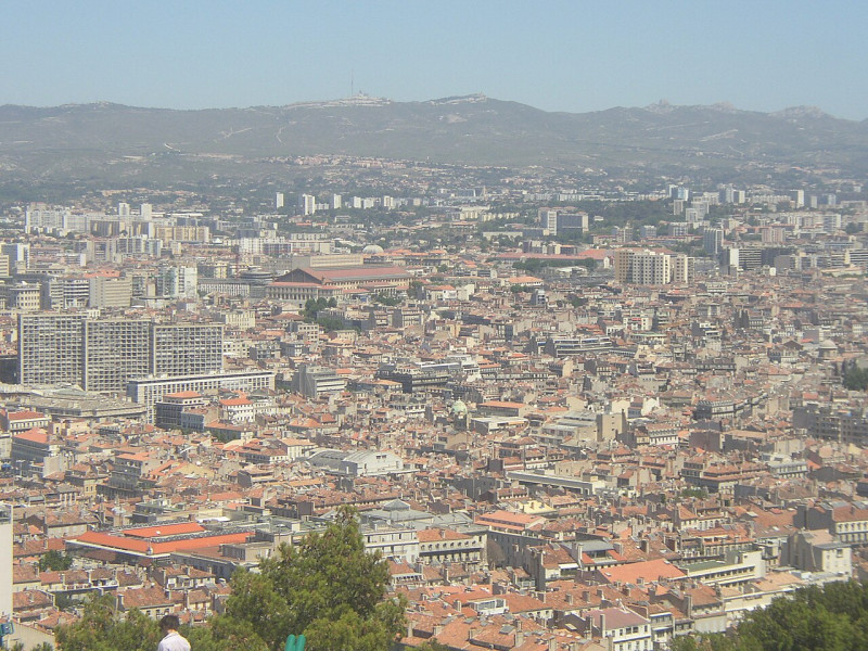 Frankrijk: Tunesiër, Abdelkader D., steekt meerdere mensen in Marseille - dader geneutraliseerd