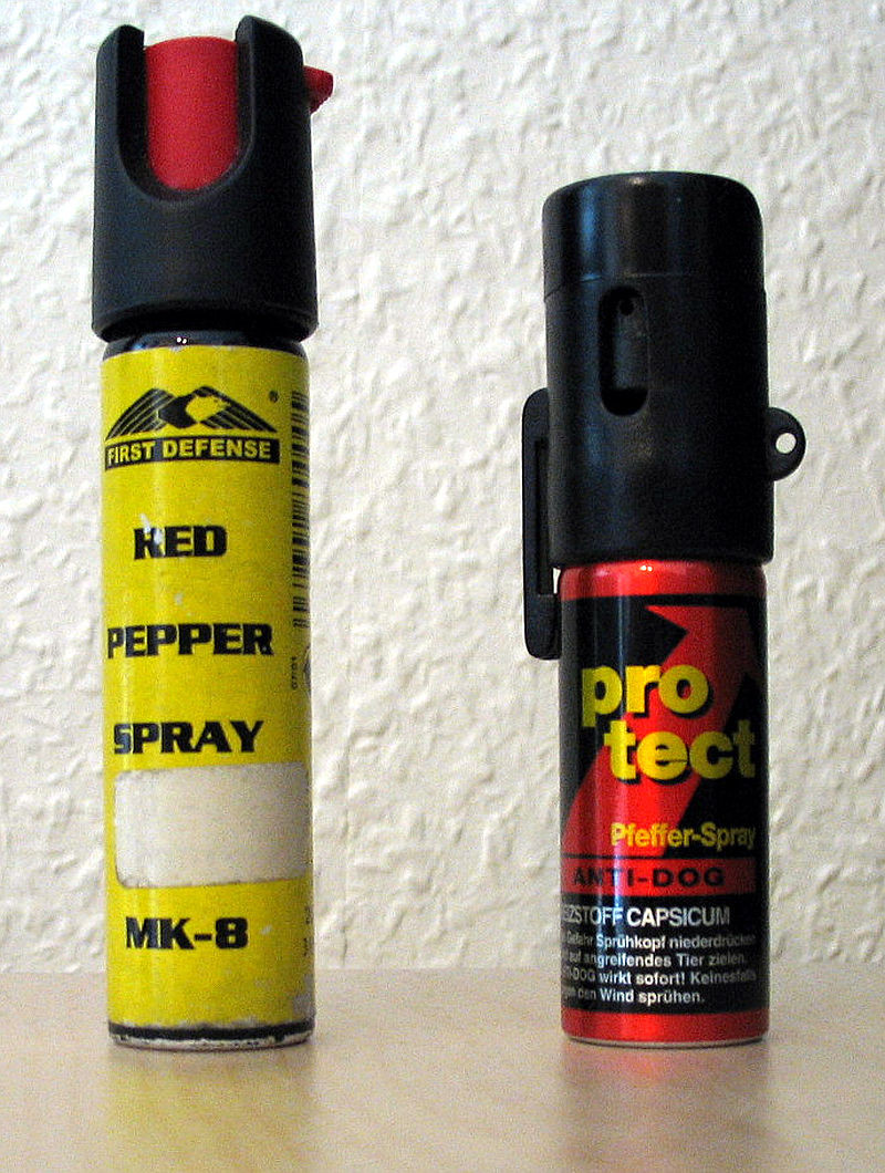 Nederland wil pepperspray legaliseren: afleiding van "echte gesprek" volgens sommigen
