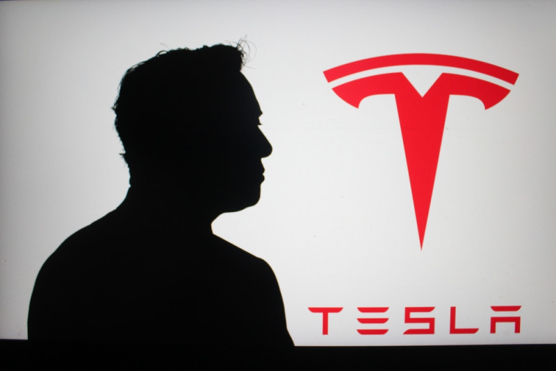 Dit moet Elon Musk doen om 1 biljoen dollar te ontvangen