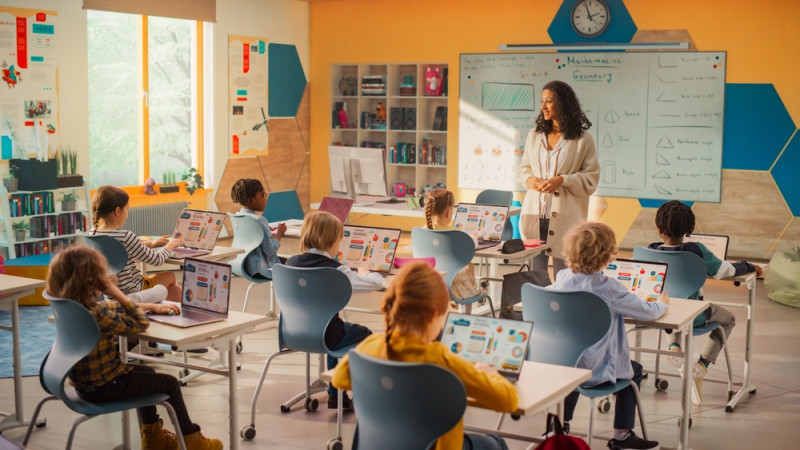 De mythe van de gratis schoollaptop: van digisprong naar digi-dieet