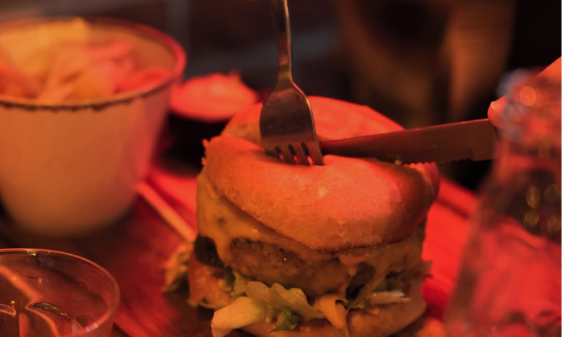 Gentse vleesliefhebbers opgelet: Meat Factory serveert topkwaliteit steaks en burgers