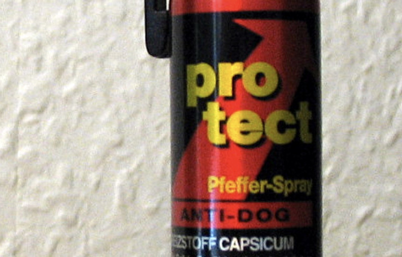 België overweegt legalisering pepperspray na recente geweldsgolf