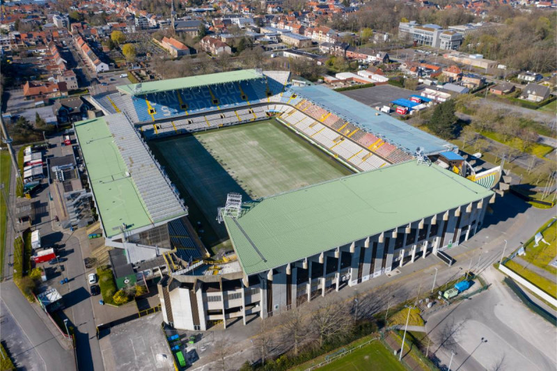 Het is deze keer niet Club Brugge, ook deze topclub ondervindt problemen omtrent nieuwe voetbaltempel
