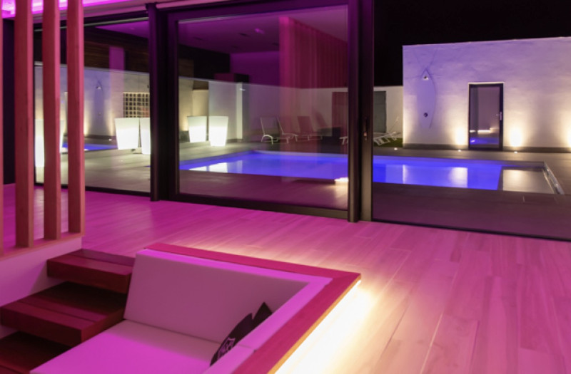 Bubbels, sauna en een vleugje Missverkiezing: Les Thermes de Kain ontrafeld