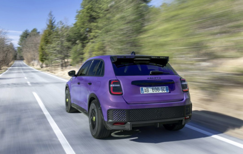 Voor jou getest: Abarth 600e – snel, maar emotie ontbreekt