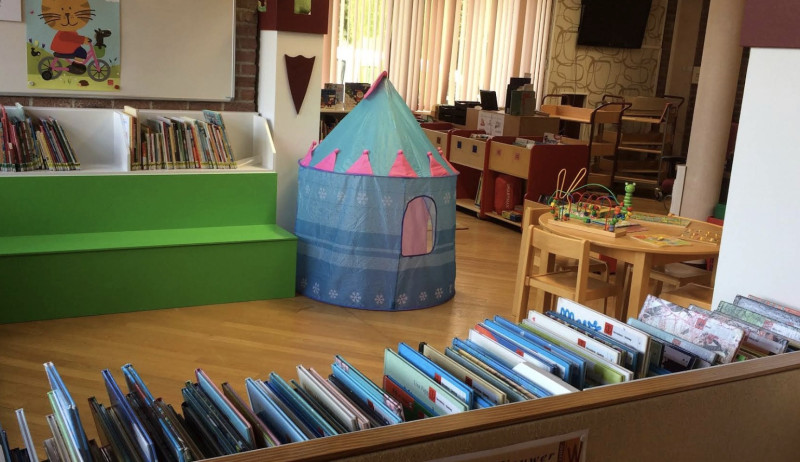 Grote boekenverkoop in Bibliotheek Ravels: sla je slag voor maar 50 cent!