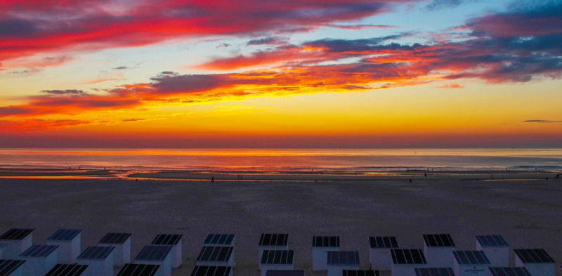 Start afbraak strandcabines Knokke-Heist: voorbereiding op nieuw seizoen