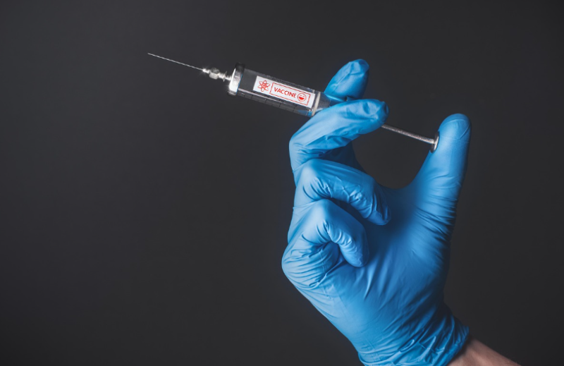 Diefstal in vaccinatiecentrum Dendermonde: vrouw krijgt zes maanden cel met uitstel