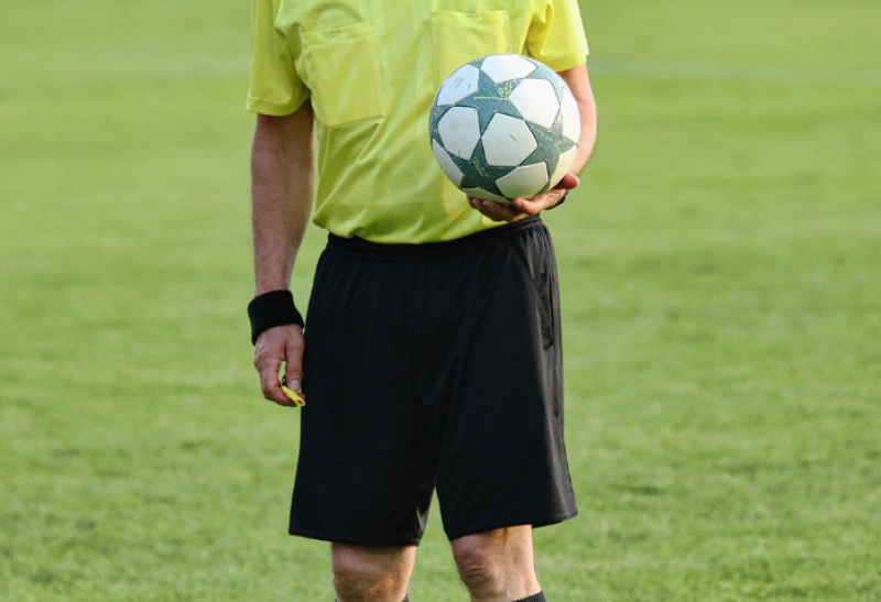 Ze zeiden dat het nooit meer zou gebeuren: deze Belgische ref mag zich alvast bewijzen in de Champions League