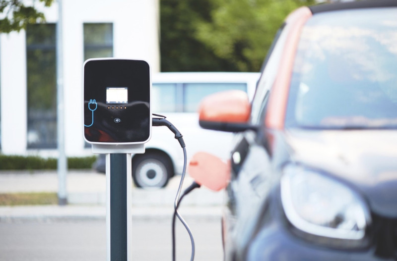 EV-moeheid: Belgische bedrijfswagens knallen tegen laadpaal van de realiteit
