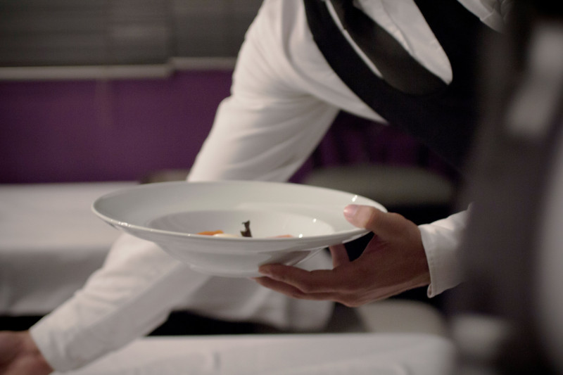 Belgische trots: Andy De Brouwer klaar voor WK Maître d'Hôtel in Tokio