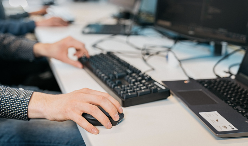Helft overheidspersoneel wil van job veranderen