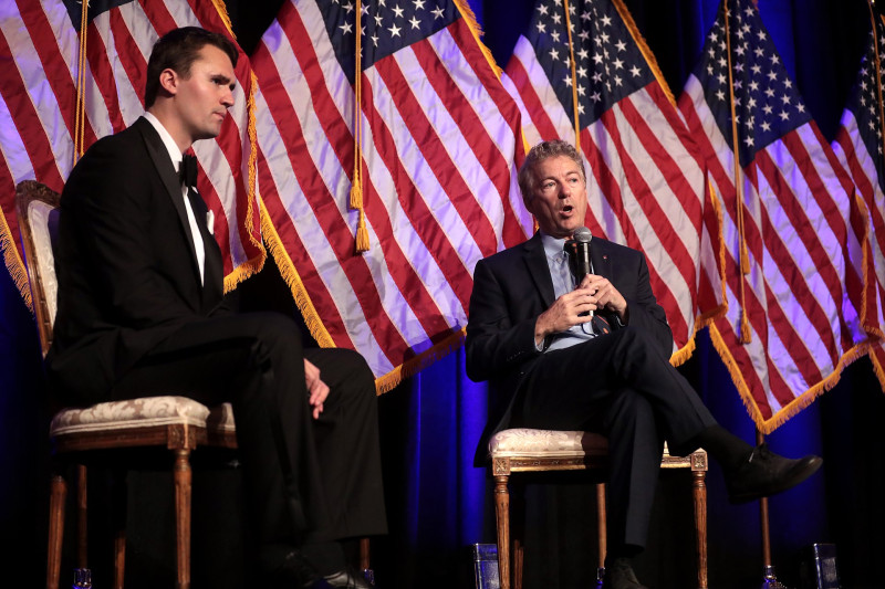 Rusland misbruikt dood Charlie Kirk om olie op vuur te gieten