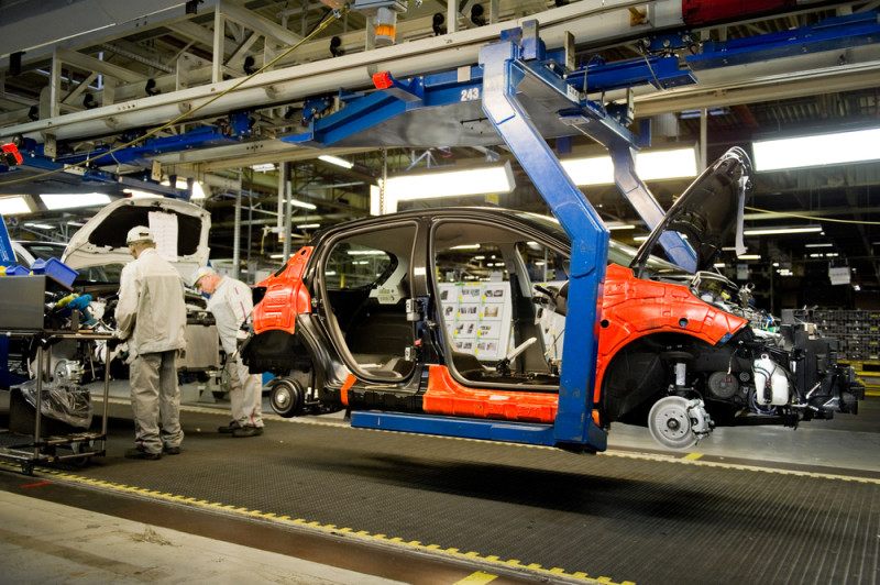 Bom in autoland: Stellantis gaat volledige autoproductie in Europa stilleggen