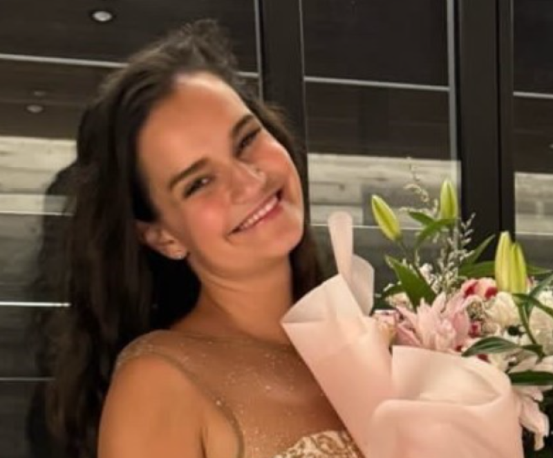 Jonge Duitse celliste Raphaela Gromes (34) speelt sterren van hemel