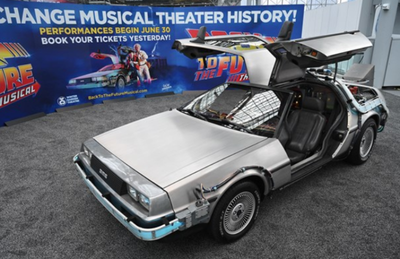 Beverse ingenieur bouwt vliegende DeLorean uit 'Back to the Future'