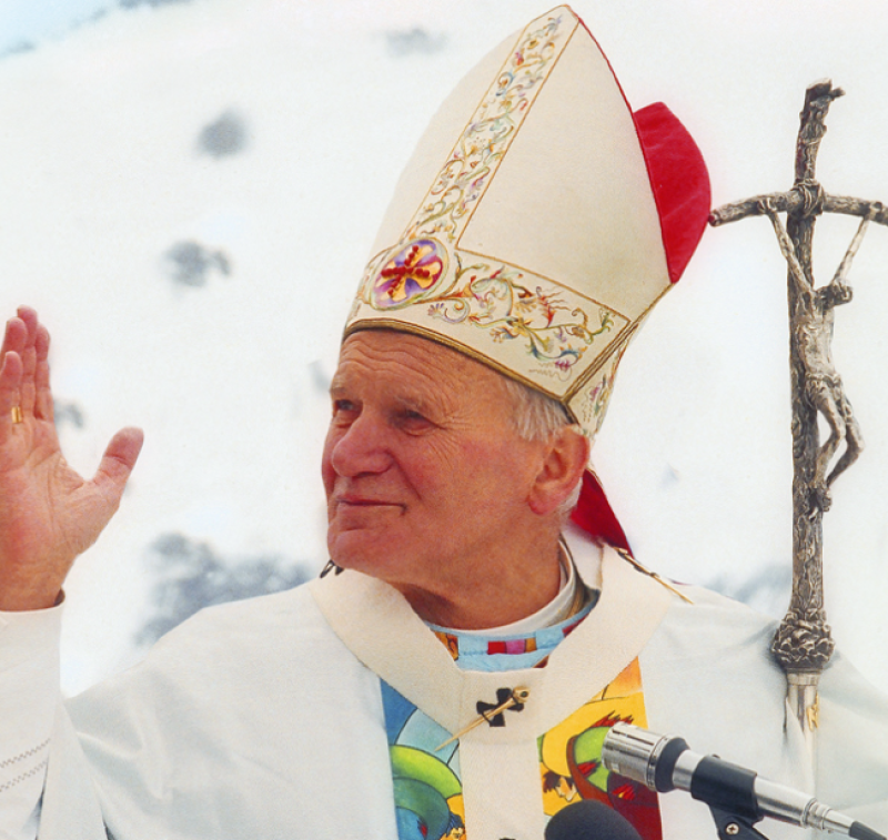 Claes: Vaticaan zorgde voor wapens aan Angola via Congo, Italiaanse maffia financierde