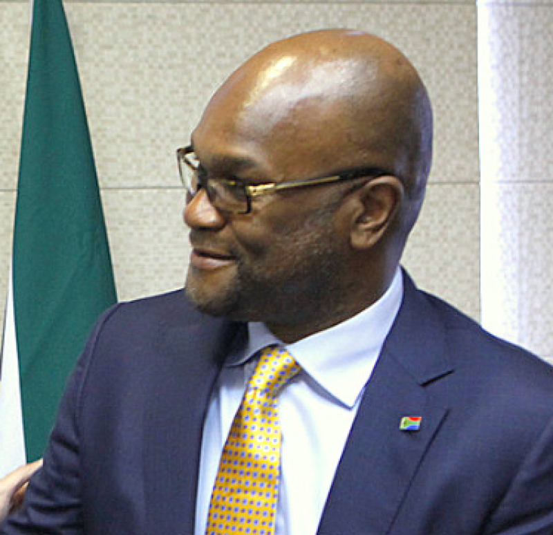 Omstreden Zuid-Afrikaanse ambassadeur dood na val uit raam in Parijs: zelfdoding of moord?