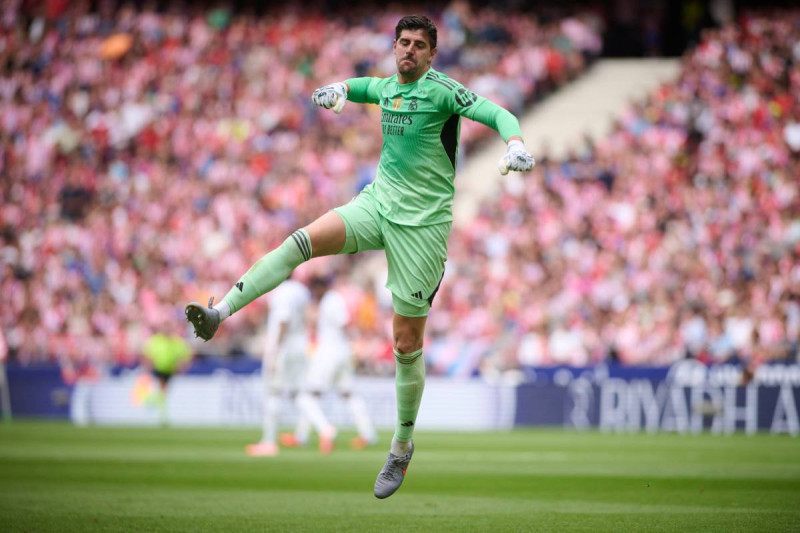Courtois schrijft geschiedenis en krijgt complimenten van vrouwlief Mishel: "My number one"
