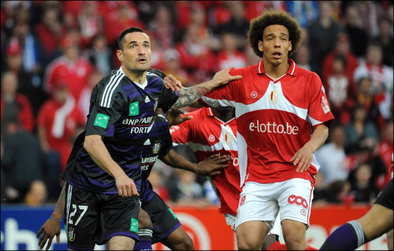 Anderlecht tegen Standard: een Belgische klassieker met een gewelddadige geschiedenis