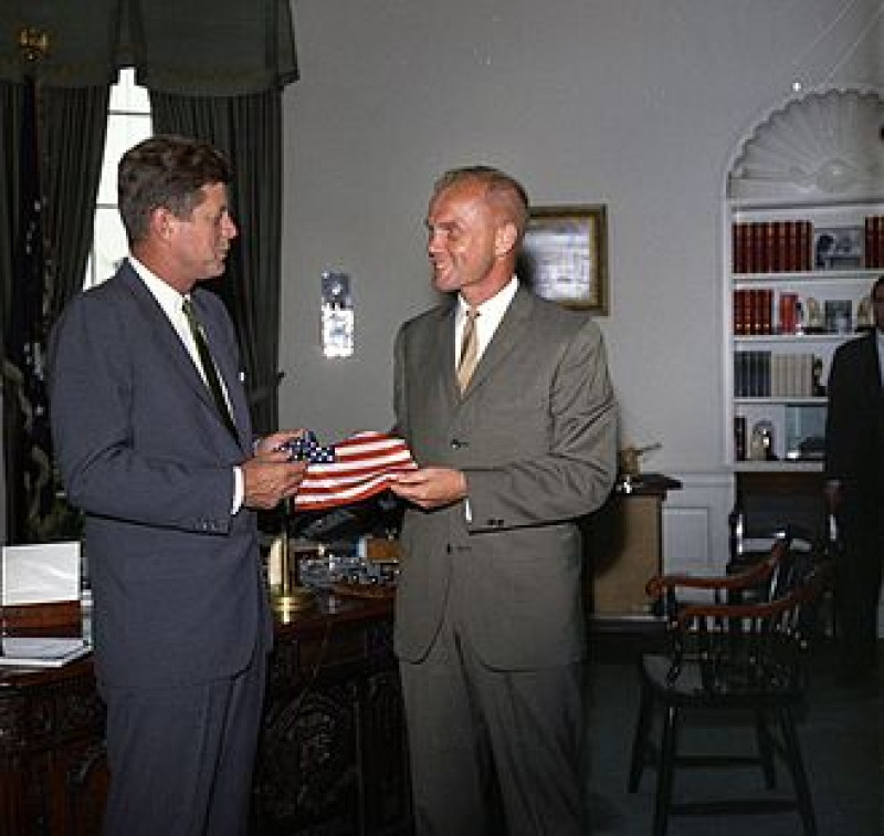 Operation Dirty Trick: Cuba zou schuld krijgen van mislukte missie van John Glenn rond aarde
