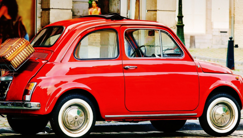 Gestolen Fiat 600 uit Knokke-Heist teruggevonden na diefstal in Brugge