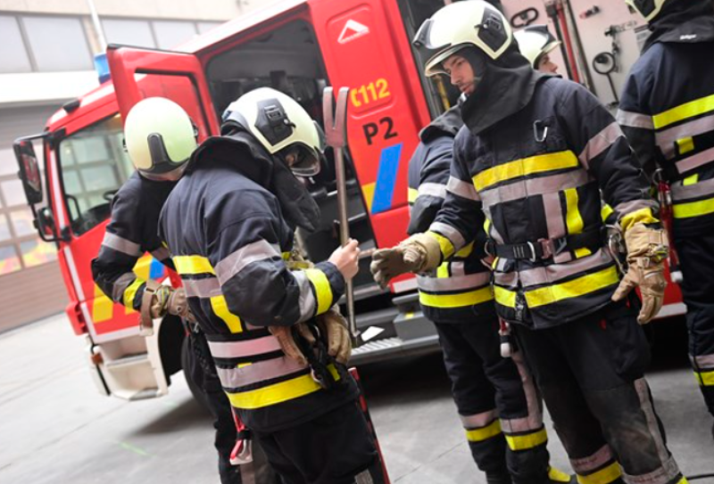 Appartement in Heist onbewoonbaar na hevige brand