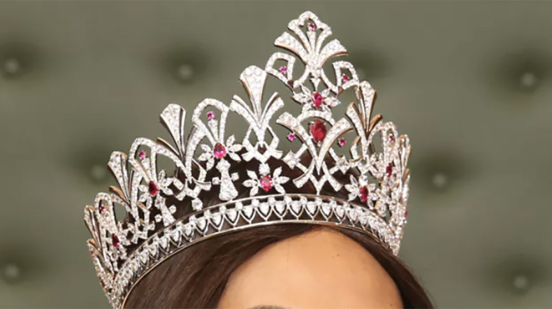 Ex-Miss België sleept partner voor de rechter: verkrachting, manipulatie en vernedering achter de façade van glamour