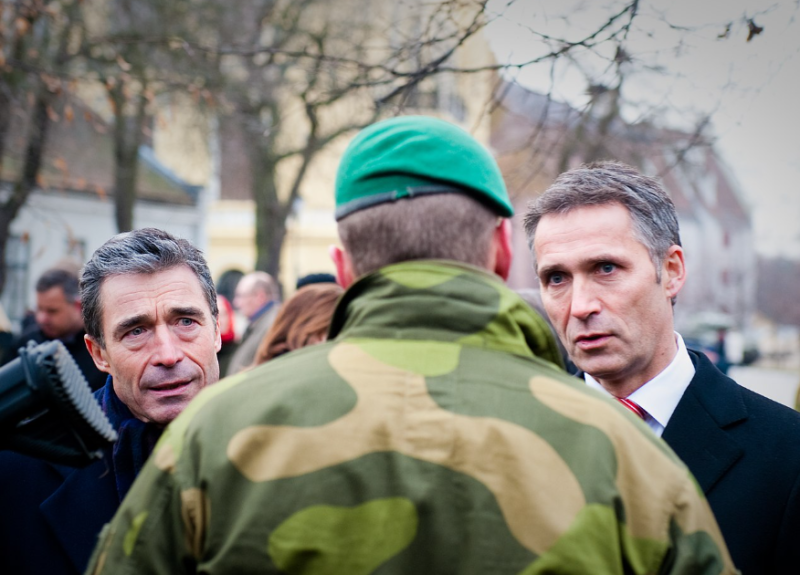 Ex-NAVO-baas Stoltenberg in boek: NAVO had meer moeten doen na Russische inval Krim