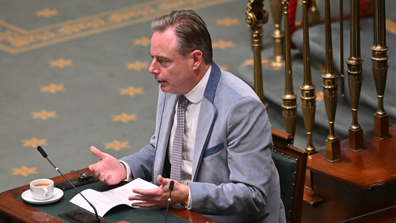 Premier De Wever draait bij: btw-verhoging geschrapt, ambities afgezwakt