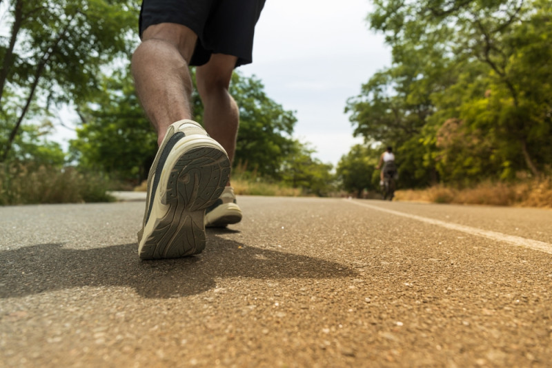 Arthur Vansteenkiste breekt record na strijd tegen anorexia tijdens 24 urenloop Leuven