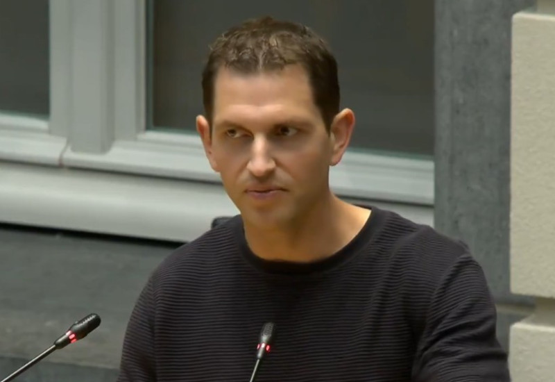 Vande Reyde: “Stop met geld geven aan politiek bevriende vzw’s!”