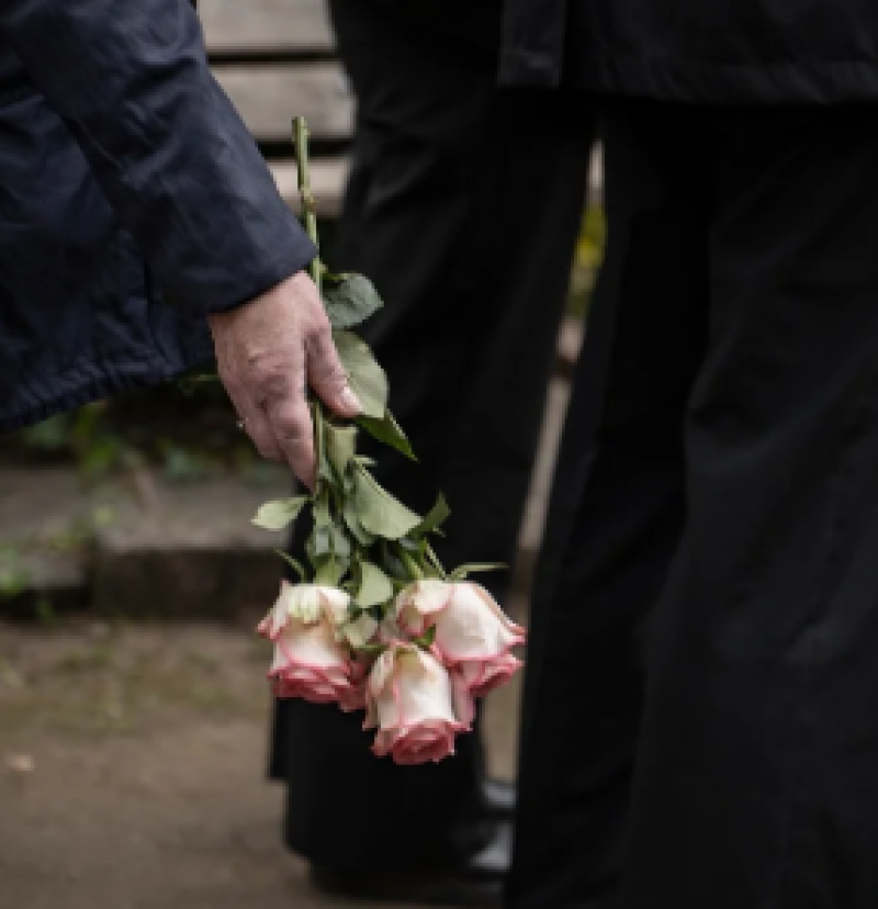 Pieter Deknudt verandert onze kijk op rouwen met nieuwe benaderingen en een boek