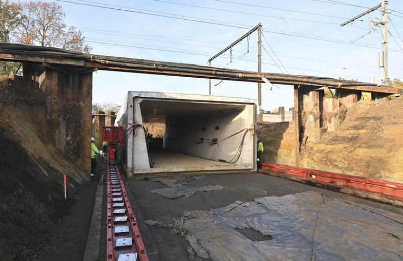 Grote spoorwerken in Bilzen en Hoeselt zetten treinen stil