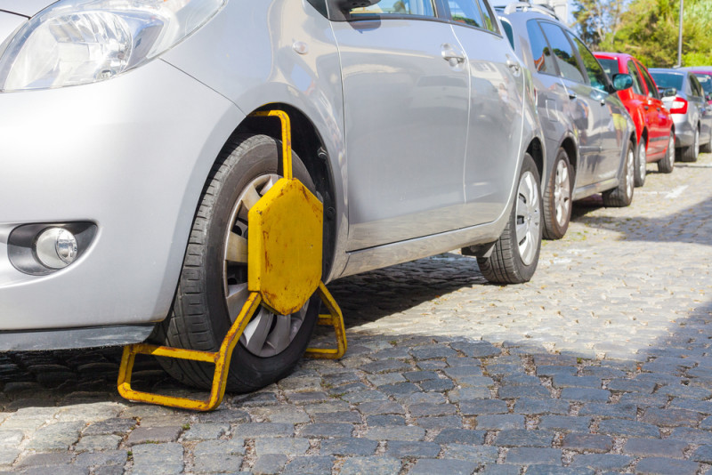 Sint-Truiden verscherpt parkeerbeleid: sneller een wielklem