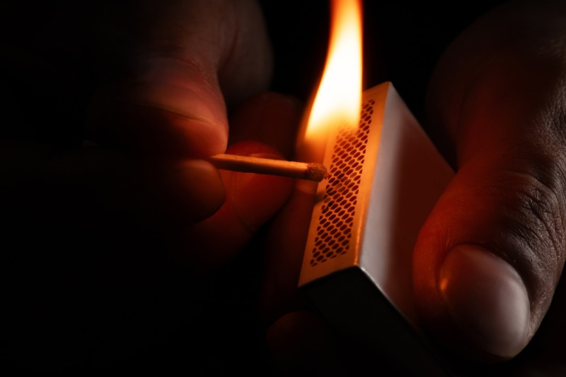 Brandstichting bij politiecommissariaat Elsene: verdachte aangehouden