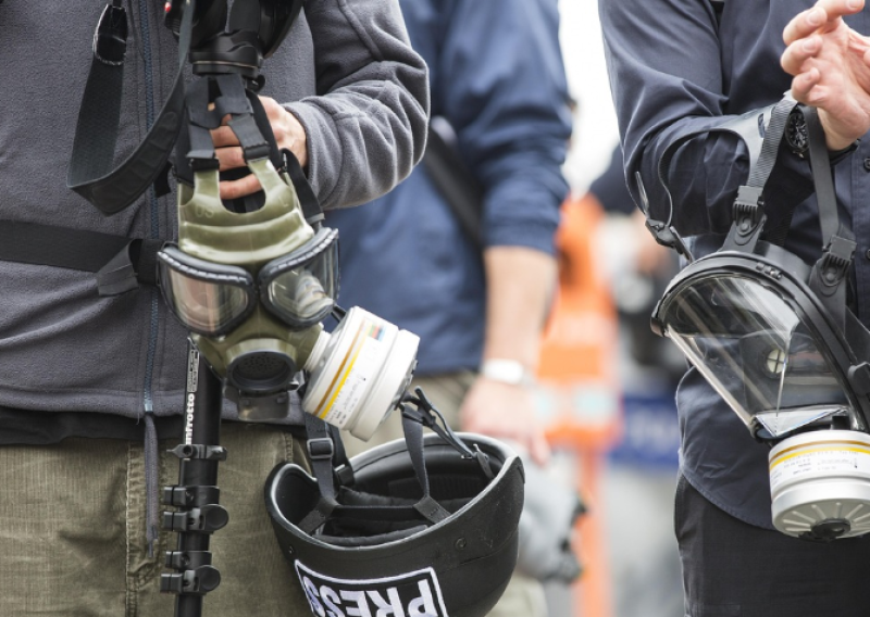 Conflicten op schoolplein: vrouw zet pepperspray in tegen tieners