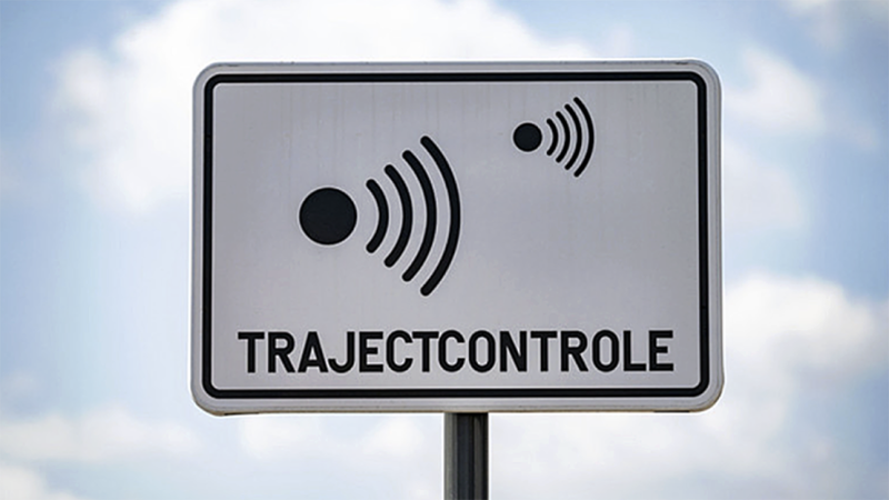 Rechter vernietigt boete van een trajectcontrole na klacht van verkeersdeskundige
