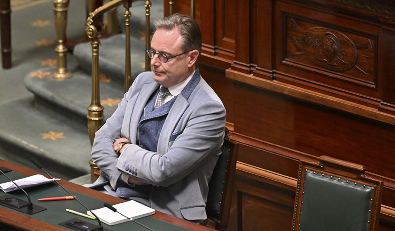 "Ik ben aan het werken, echt waar, als je mij 5 minuten gerust laat."