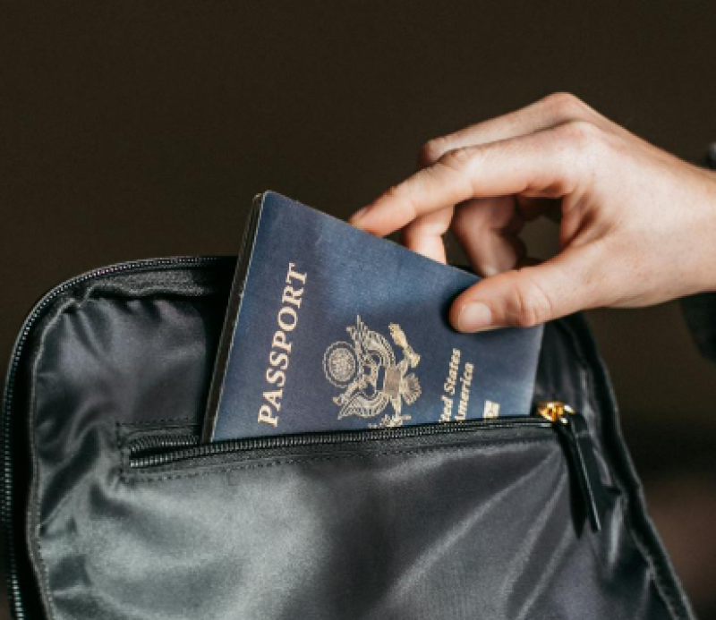 Sabotage spoorwegen: man met 46 (!) Russische paspoorten opgepakt in Polen