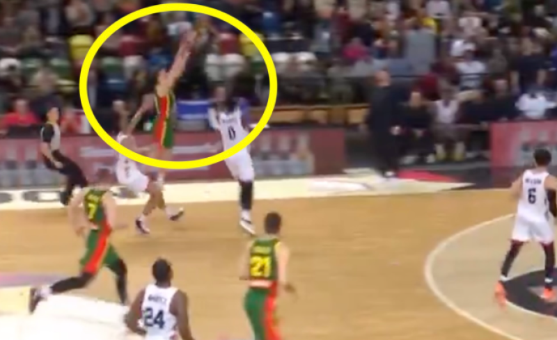 🎥 Lithouwse basketballer scoort 9 punten in de laatste 10 seconden en wint WK-kwalificatiewedstrijd