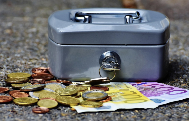 Asielzoekers vertrekken uit opvang: "Geen cash? Dan zijn we weg"