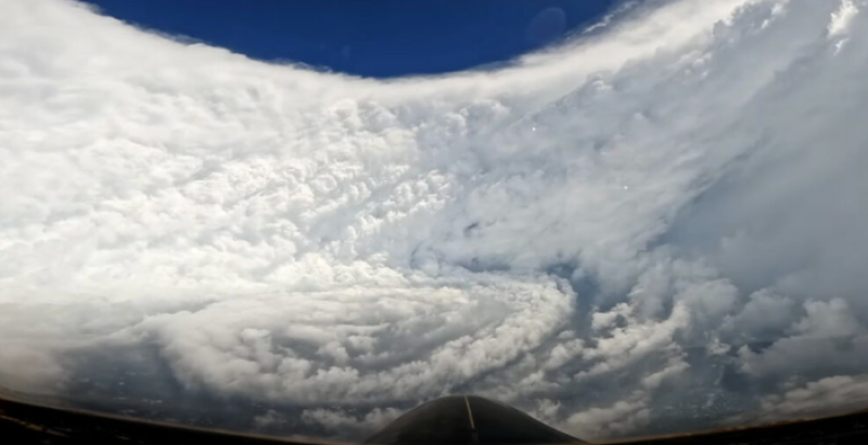 🎥 Zo ziet het oog van een orkaan eruit met een GoPro-opname