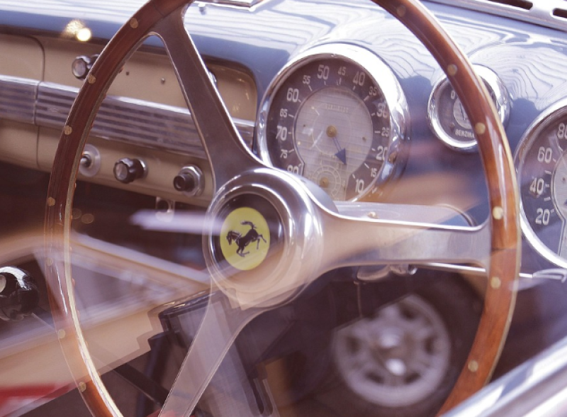 Unieke oldtimerbeurs Prewar Days trekt liefhebbers naar Kortrijk