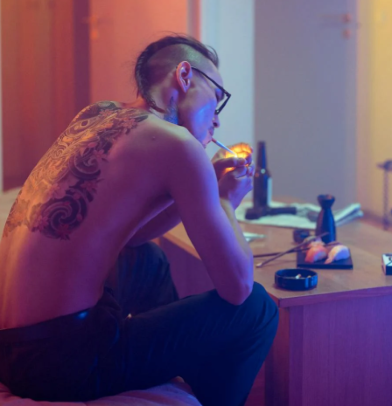Moordenaar had rugzak met ketting, hangslot, handboeien, kaarsen, gasbus, zwaard, mes, aluminiumfolie, ducttape, lampolie, zelfgemaakt gif én… zijn medicijnen