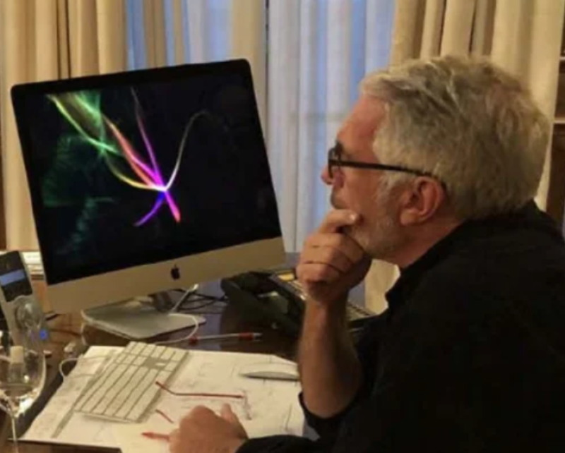 Epstein-dossier: zorgwekkendste beeld is fotokader op kiekje - bewijs van complete verdorvenheid pedofiel