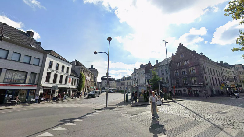Opsporing verzocht: Politie zoekt zowel verdachten als getuigen zware vechtpartij op Gentse Vlasmarkt
