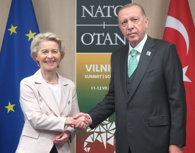 Weinig enthousiasme voor nieuwe EU-inlichtingendienst van Von der Leyen: takenpakket teruggeschroefd