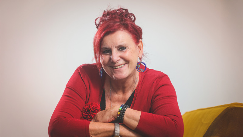 Ze was er, en toen niet meer: Loes Van den Heuvel over Familie